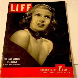 Vintage Magazine - November 1947 Edition
